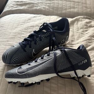 Nike Vapor Men's Black and White Football Cleats new size 10
